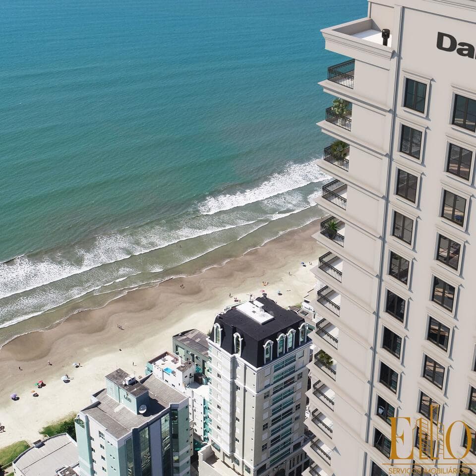 Apartamento La Martina, 04 Suítes + 03 Vagas. Vista MAR! Meia Praia em Itapema/SC