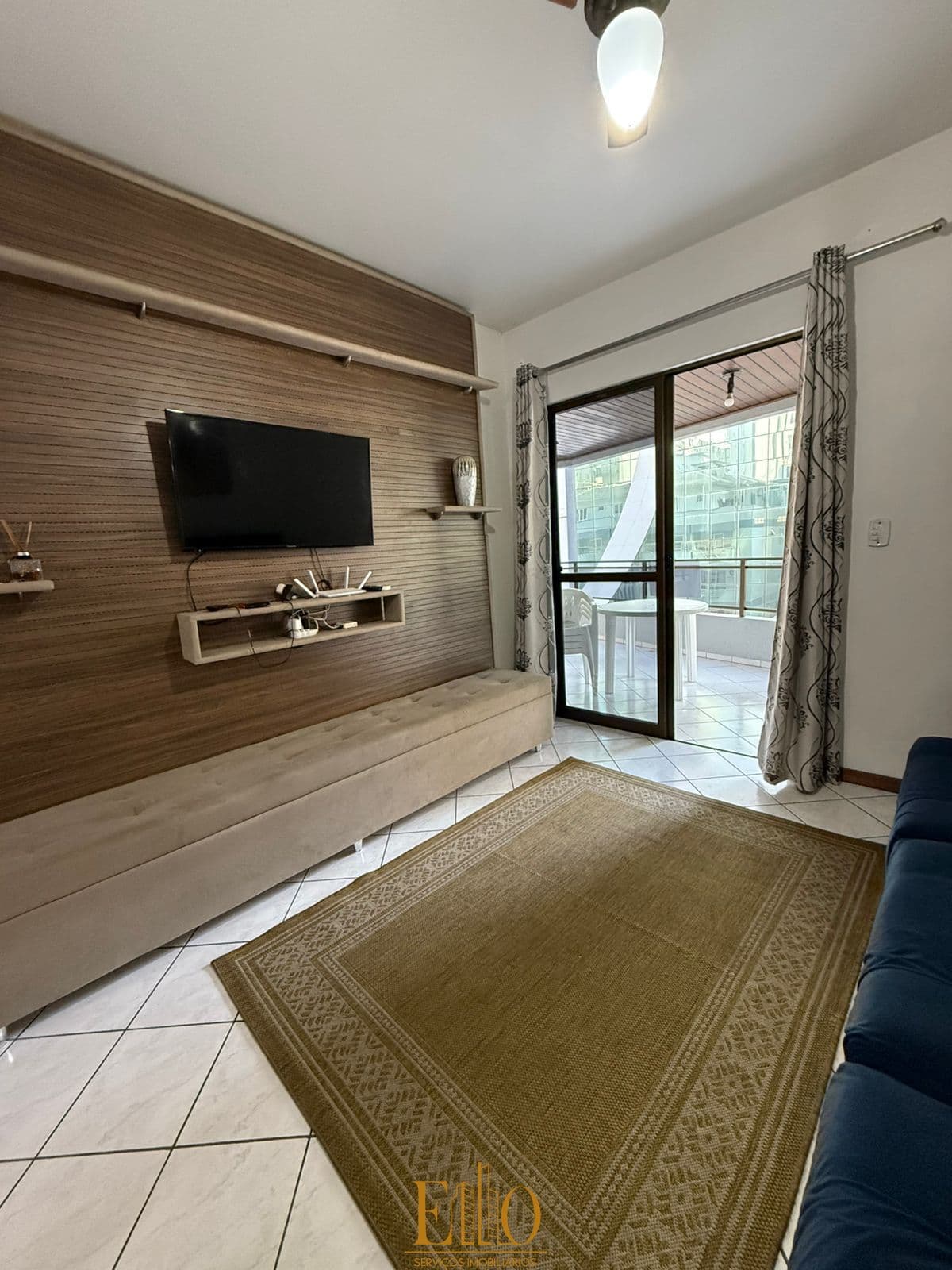 Ed. Residencial Campos Novos - 01 Suíte + 02 dormitórios - Meia Praia-Itapema/SC.