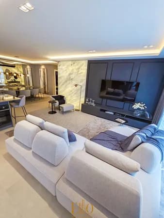 Apartamento Showroom no Edifício Times Square, 04 Suítes + 03 Vagas. Meia Praia em itapema /SC