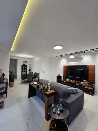 Apartamento Ed. Carmel a 200 metros do Mar – 3 Suítes e 3 Vagas de Garagem, Meia Praia em Itapema/SC