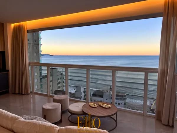Apartamento de Altissímo Padrão, 04 Suítes + 03 Vagas. 197 metro. Vista MAR! Meia Praia em itapema - SC