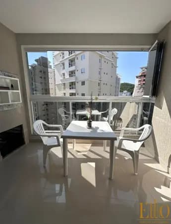 Apartamento à venda no bairro Meia Praia em Itapema/SC
