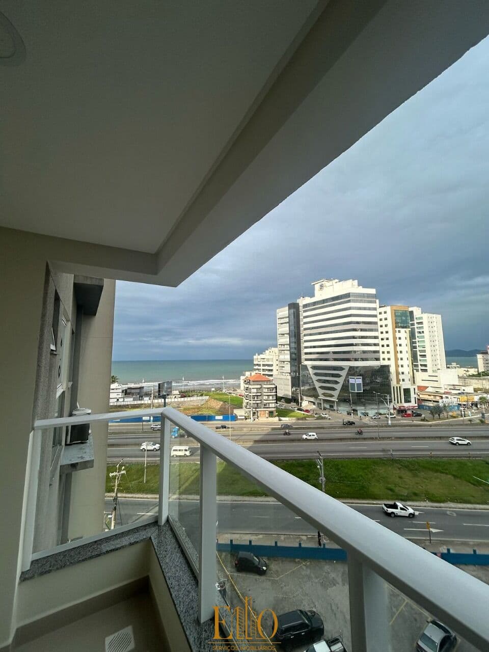Apartamento no Edifício Dom Bastos, Com Vista Mar. Morretes- Itapema/SC