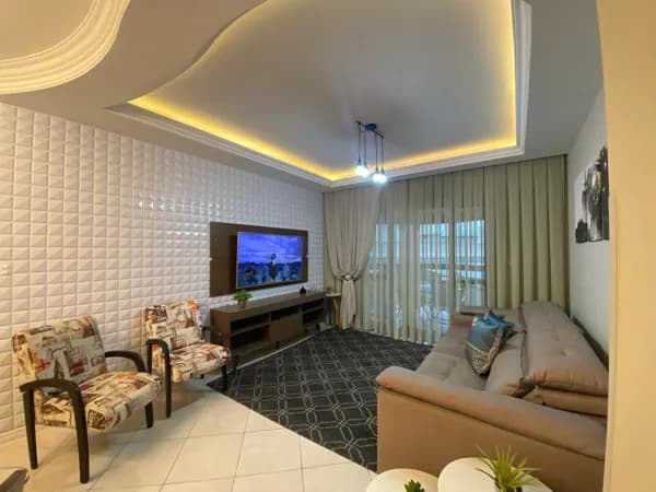 Apartamento quadra MAR Apartamento Center Lorenz, 03 Dormitórios sendo 01 Suíte e 2 dormitórios. 02 vagas de garagem. Prédio Frente MAR