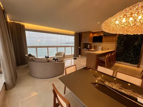 Apartamento Alto Padrão, Ed. Illuminato. 04 Suítes + 03 Vagas. Meia Praia em Itapema/SC