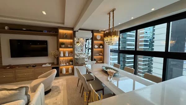 Edifício Times Square, 3 suítes e 3 vagas, Finamente mobiliado e decorado luxuosamente. Itapema
