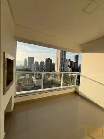 Apartamento Edifício Chateau Saint Michel, 01 Suíte + 2 Dorm. Meia Praia em Itapema/SC