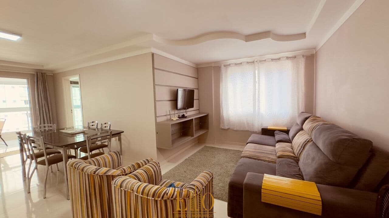 Apartamento com 02 Demi-Suíte +1 suíte, ampla sacada e excelente localização. Meia Praia em Itapema/SC
