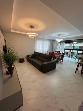 Apartamento no Edifício Black Piano na Meia Praia, Itapema/SC 03 Suítes + 02 Vagas.