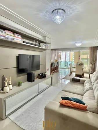 Apartamento em Meia Praia, 03 suítes, 50m avenida Nereu Ramos, vista mar, Itapema/SC