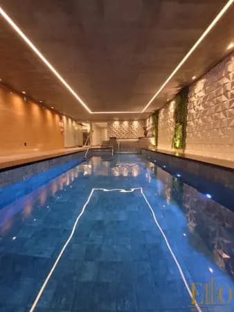 Apartamento Edifício Ilhas Canárias com 3 suítes em Meia Praia