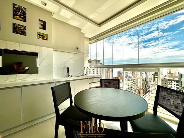 Apartamento Alto Padrão em Meia Praia, Itapema/SC