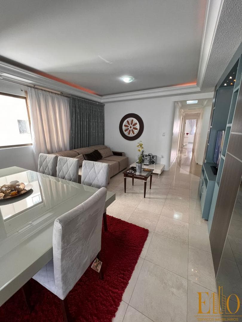 Apartamento no Edifício Por do Sol, 03 Suítes e 02 Vagas. Meia Praia em Itapema