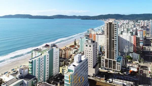 NOVO! Apartamento na quadra do Mar! 03 Suítes + 02 Vagas. Altíssimo Padrão