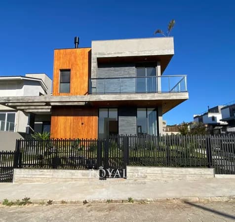 CASA Alto Padrão em Ferraz, Garopaba/SC