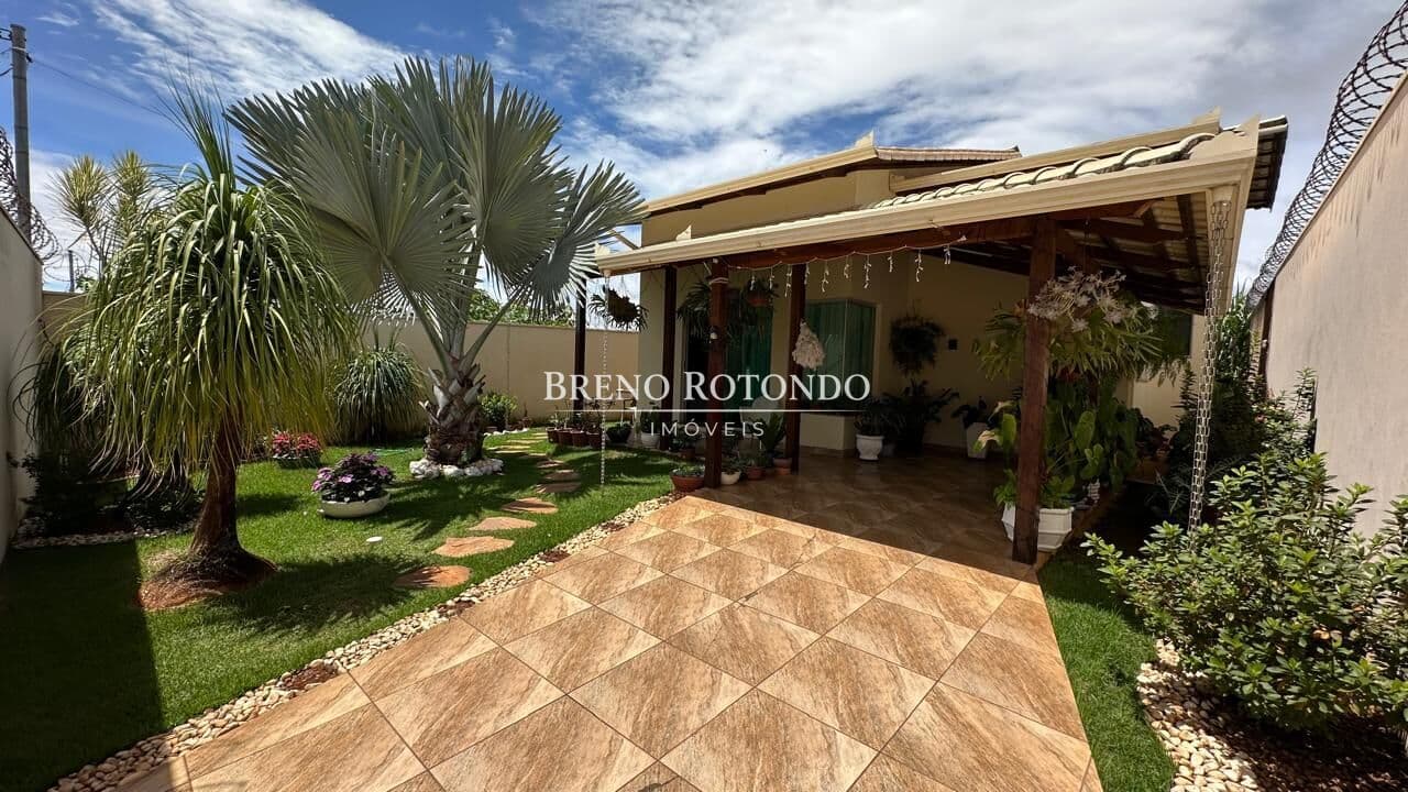 Casa á venda no bairro Pousada Del Rey