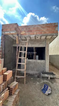 Casa á venda no bairro Residencial Casa Grande