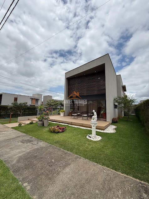 Casa Alto Padrão á venda Condomínio Villas de Bananeiras