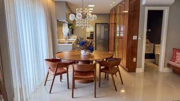Apartamento duplex,alto padrão,quadra do mar,com lazer.