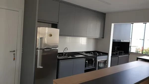 Apartamento pronto para morar,localizado em Florianópolis.