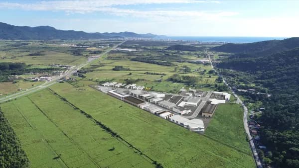 Ótimos terreno bem localizado.