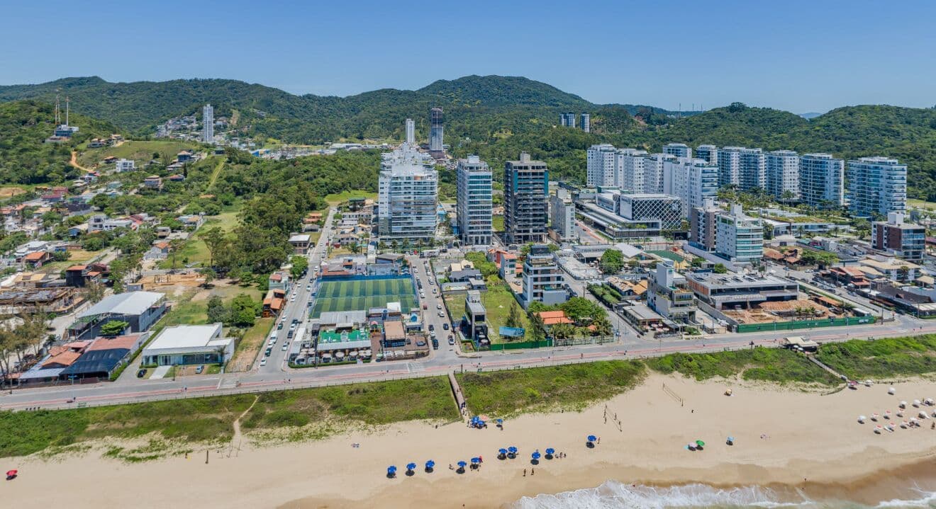 Excelente empreendimento,completo lazer,na Praia Brava.