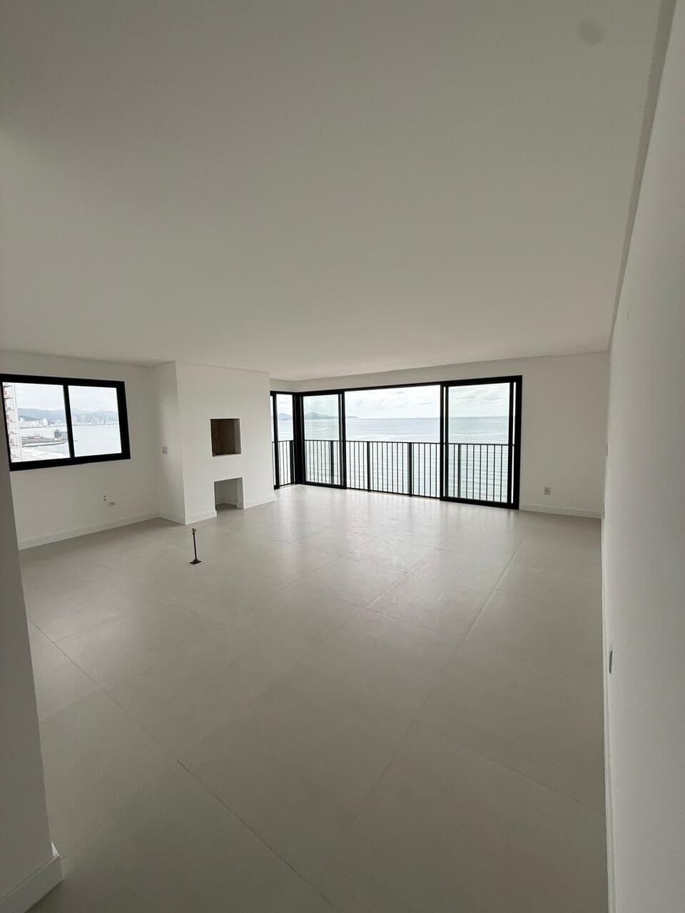 Empreendimento próximo do mar,ótima área de lazer.