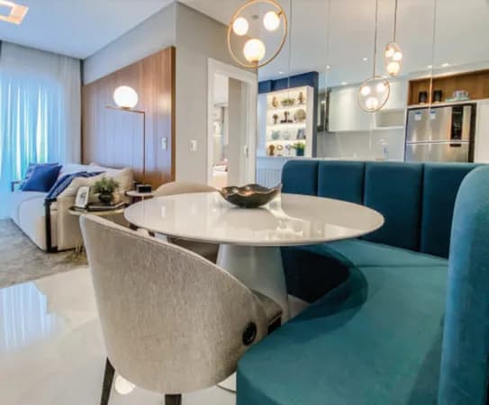 Apartamento mobiliado,com área de lazer,em Meia Praia.