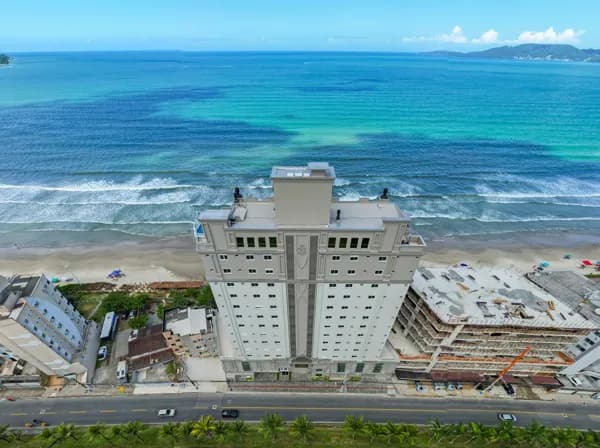 Empreendimento lindo,frente para o mar,com lazer.