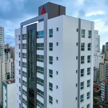 Empreendimento pronto para morar,com área de lazer.