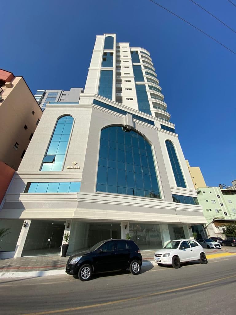 Ótimo apartamento,pronto para morar,no centro de Itapema.