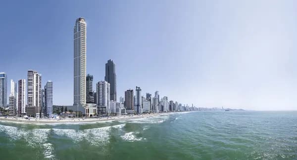 Frente para o mar,área de lazer completa,em Balneário Camboriú.