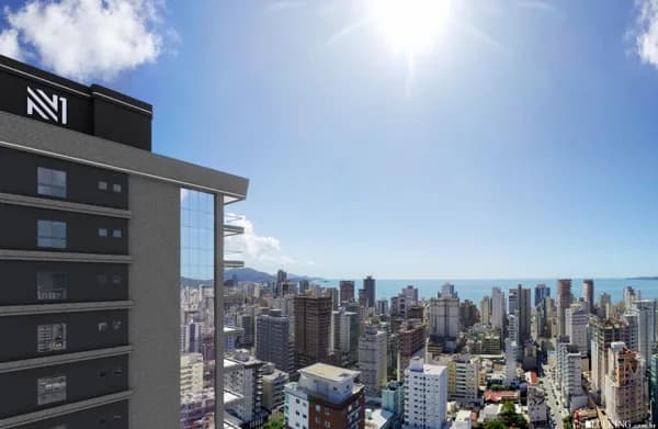 Empreendimento em Meia Praia,com área de lazer ótima.