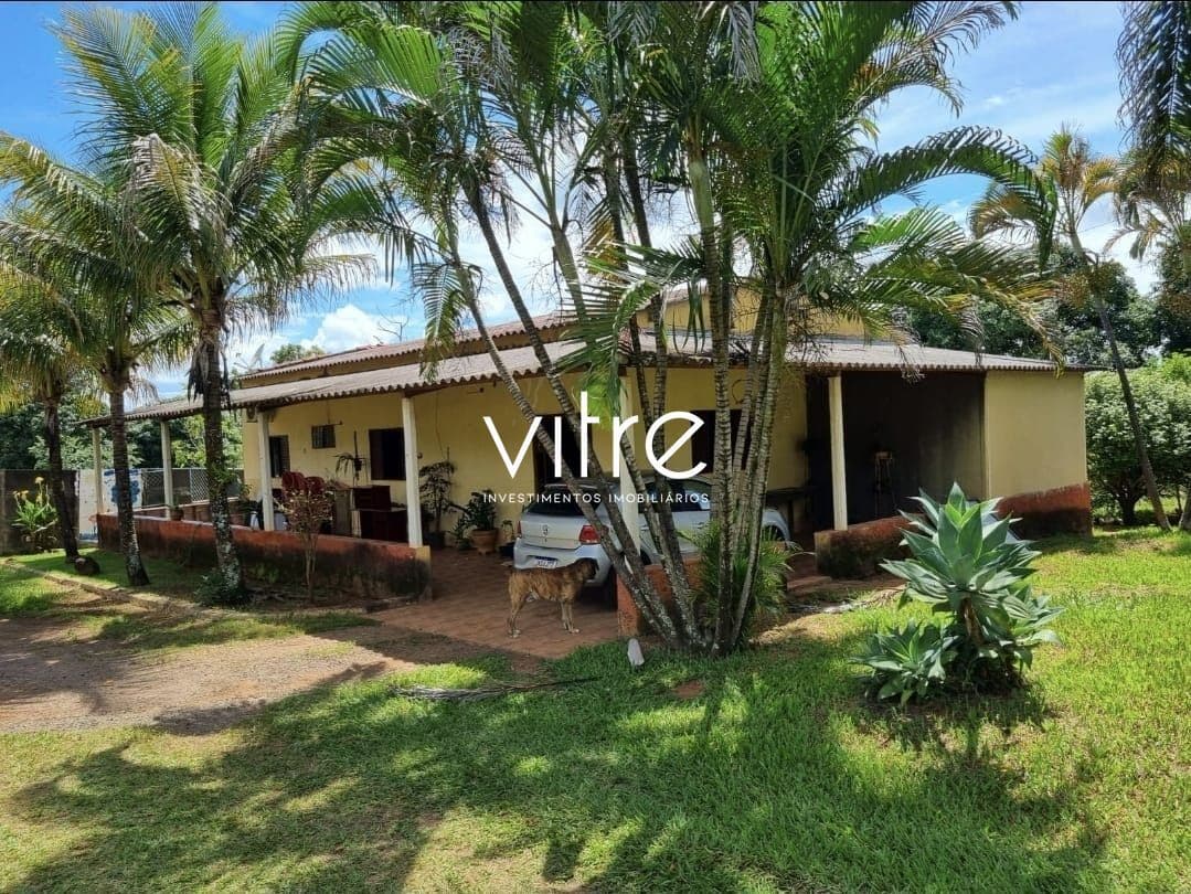 Casa à venda no bairro Mansões Aeroporto em Uberlândia/MG