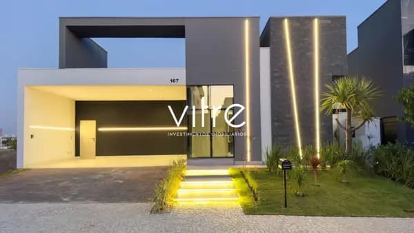 Casa à venda no bairro Nova Uberlândia em Uberlândia/MG