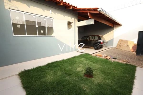 Casa à venda no bairro Santa Rosa em Uberlândia/MG