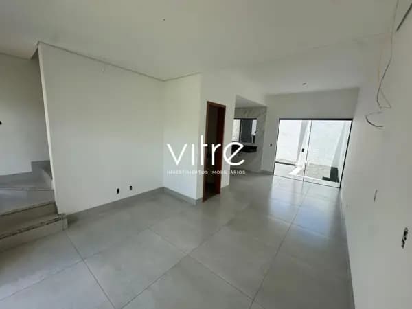 Casa à venda no bairro Novo Mundo em Uberlândia/MG