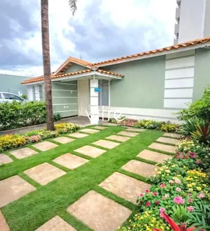 Casa à venda no bairro Granada em Uberlândia/MG