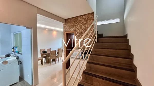 Casa à venda no bairro Novo Mundo em Uberlândia/MG