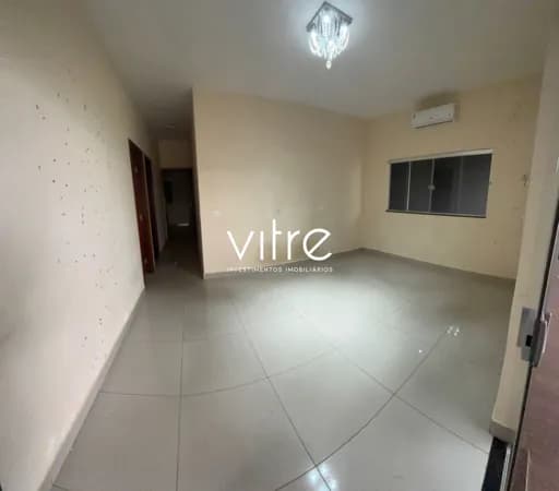 Casa à venda no bairro Marta Helena em Uberlândia/MG