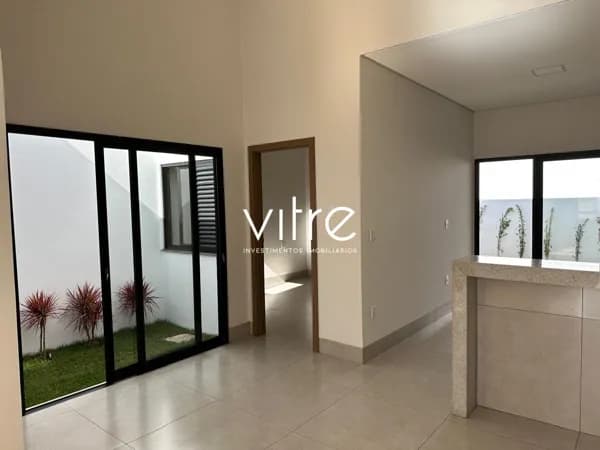 Casa à venda no bairro Novo Mundo em Uberlândia/MG