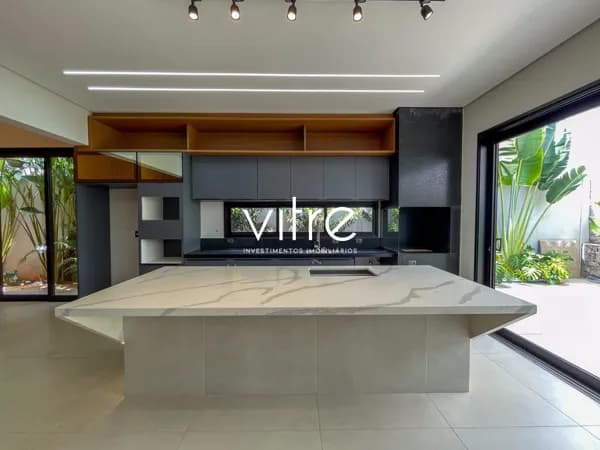 Casa à venda no bairro Laranjeiras em Uberlândia/MG