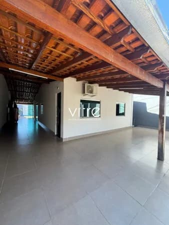 Casa à venda no bairro Jardim Patrícia em Uberlândia/MG