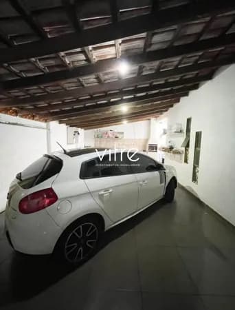 Casa à venda no bairro Laranjeiras em Uberlândia/MG