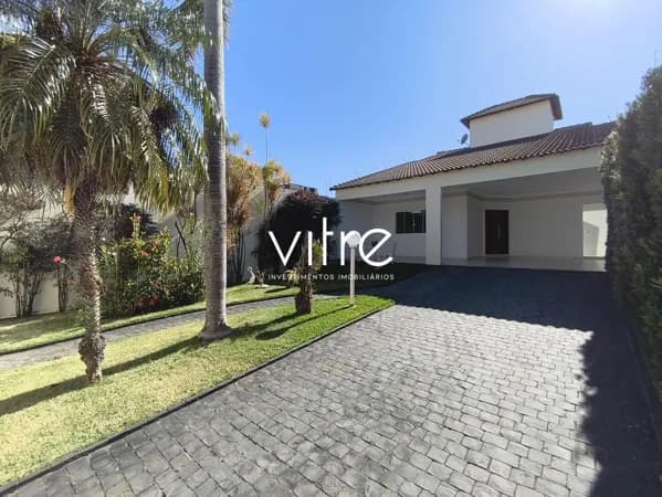 Casa à venda no bairro Brasil em Uberlândia/MG
