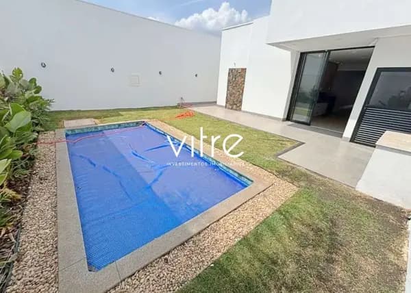 Casa à venda no bairro Cidade Jardim em Uberlândia/MG