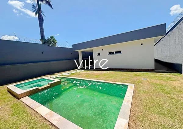 Casa à venda no bairro Cidade Jardim em Uberlândia/MG