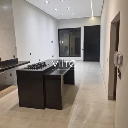 Casa à venda no bairro Portal do Vale em Uberlândia/MG