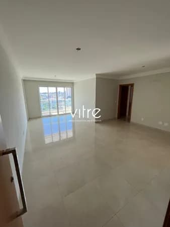 Apartamento à venda no bairro Martins em Uberlândia/MG