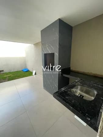 Casa à venda no bairro Novo Mundo em Uberlândia/MG
